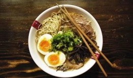 爆料老潘拉面视频,网红美食背后的故事与制作过程